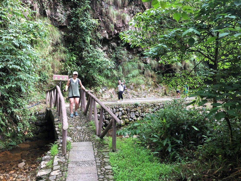 hiking-in-china with Kara Leckinger