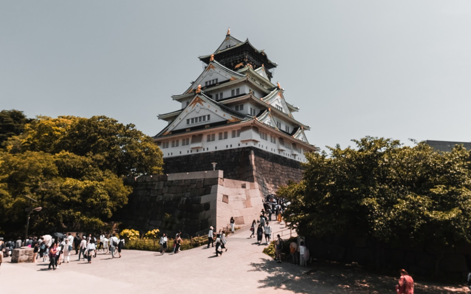 osaka-castle-in-japan