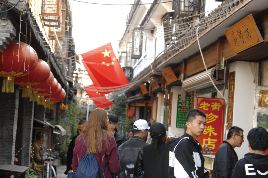 British Council Generation UK intern Hollie and CRCC Asia Program Manager Tsu stroll around Zhujiajiao water town in Shanghai