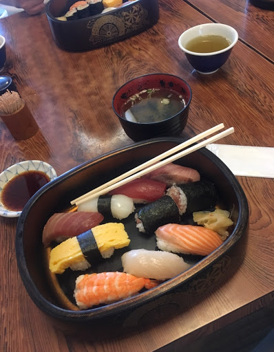 Internships for Undergrad students in tokyo sushi box